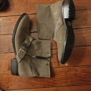 Beige suede ankle boots DV by Dolce Vita